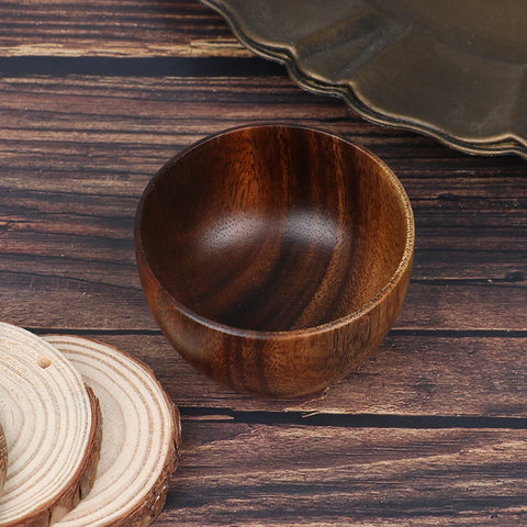 Handy wooden bowl