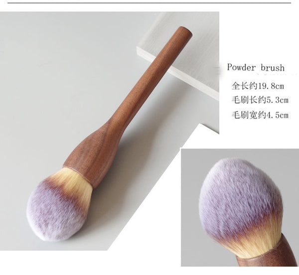 European Vintage Wood Handle Makeup Brush