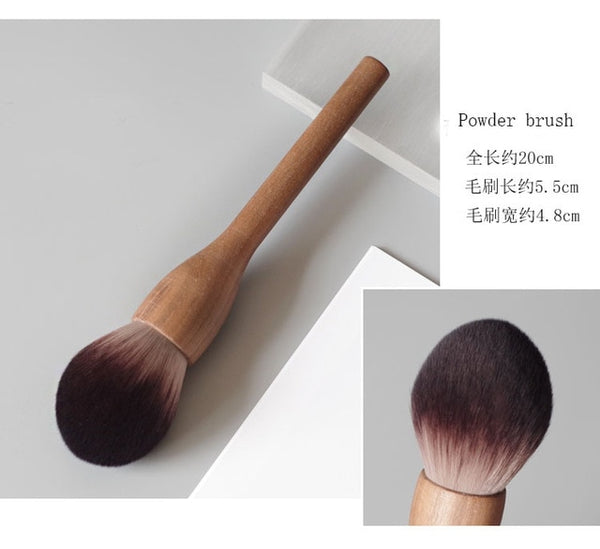 European Vintage Wood Handle Makeup Brush